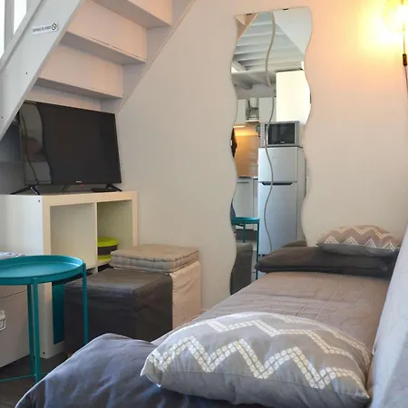 Renove 2 Pieces + Mezzanine, Piscine, Parking, Proche - Fr-1-229b-72 Apartment