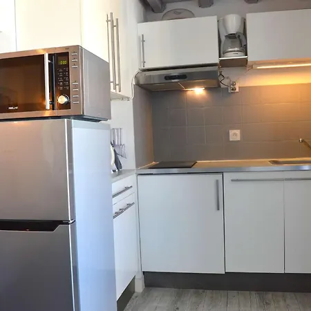 Renove 2 Pieces + Mezzanine, Piscine, Parking, Proche - Fr-1-229b-72 Narbonne